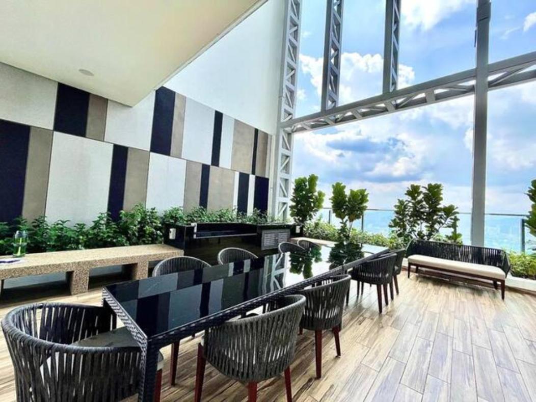 Maxhome At The Luxe By Infinitum Kuala Lumpur Exterior foto